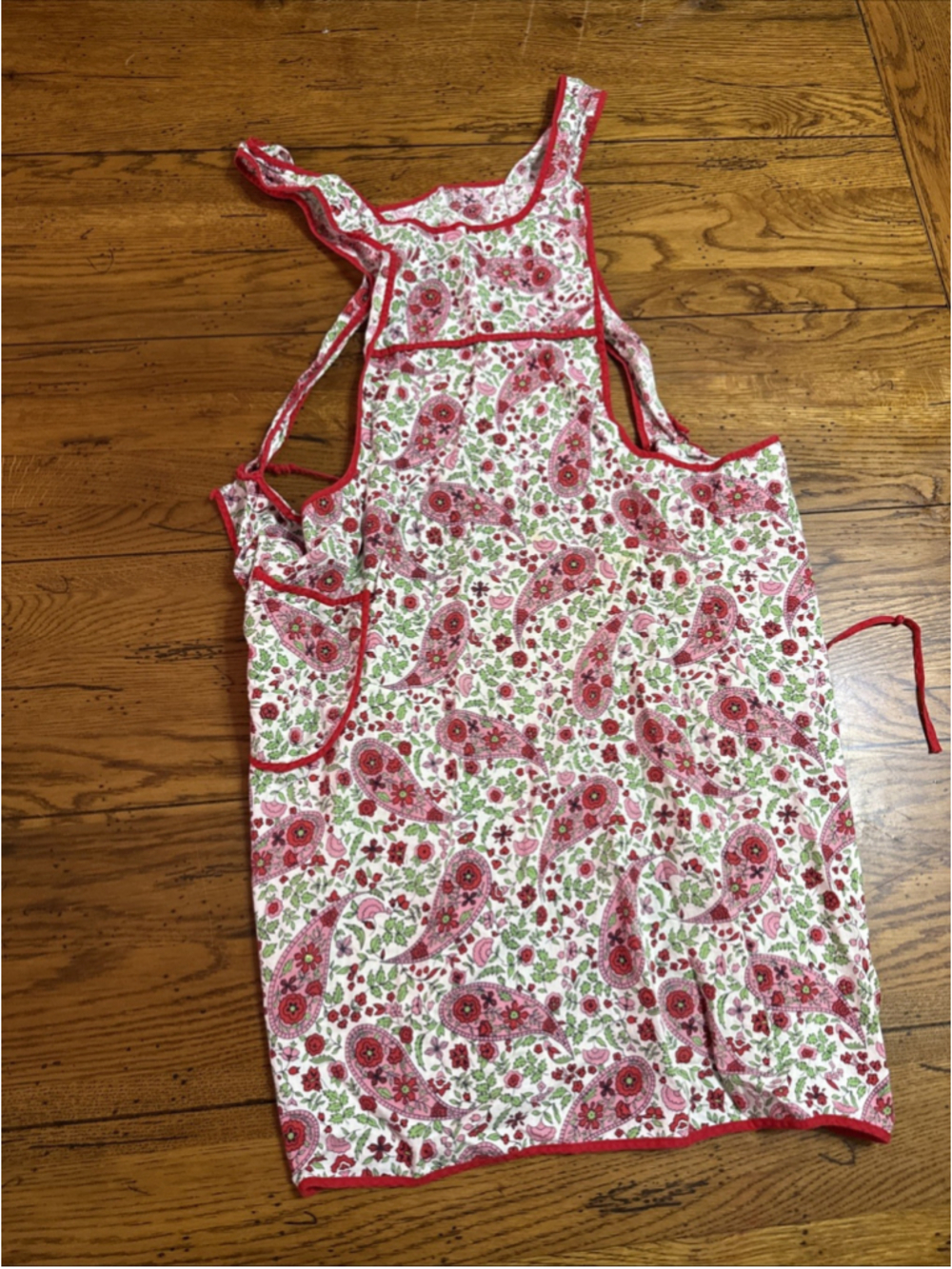 Vintage (Old Pre 50's) RED White FLORAL Paisley APRON N19